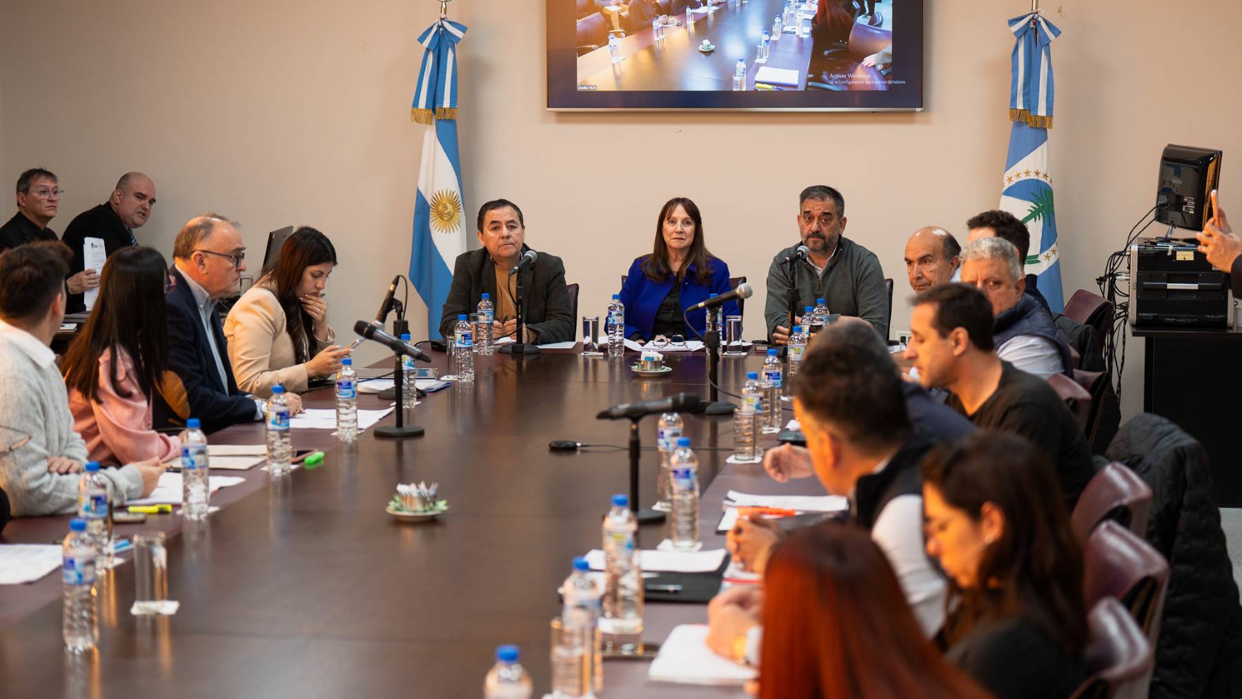 Un plenario de comisiones elevó al recinto el acuerdo con YPF por el GNL.