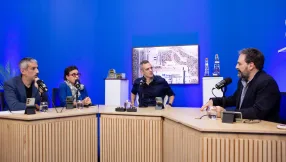 2025 – 10 – 16 – Dinamo 18 – Julián Gadano – Silvia Naishtat – Matias Ginsberg – Foto Dan Damelio 20 copia 2025 - 10 - 16 - Dinamo 18 - Julián Gadano - Silvia Naishtat - Matias Ginsberg - Foto Dan Damelio 20 copia